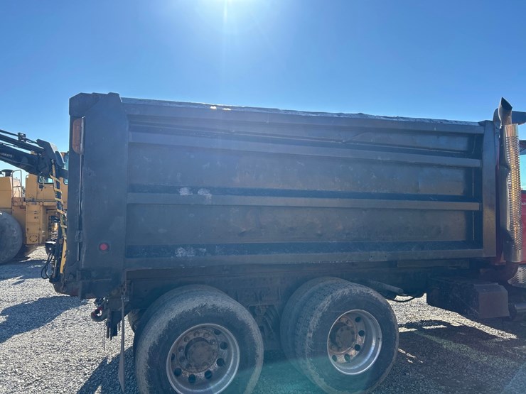 2006-international-7400-image-15