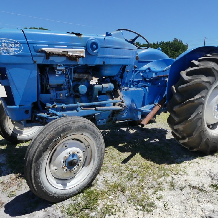FORD TRACTOR