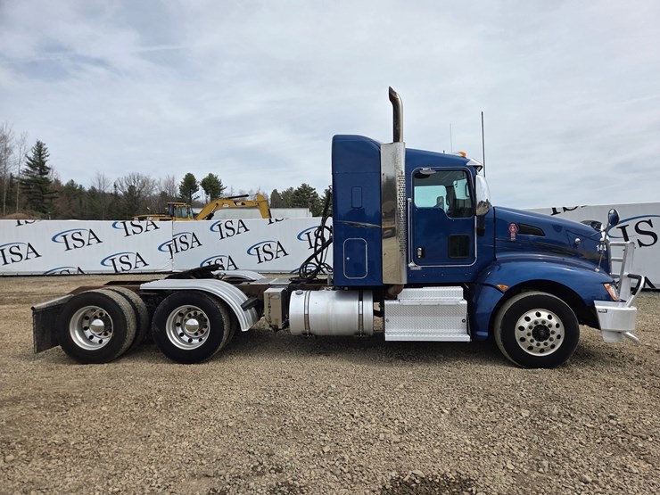 2017-kenworth-t660-image-6