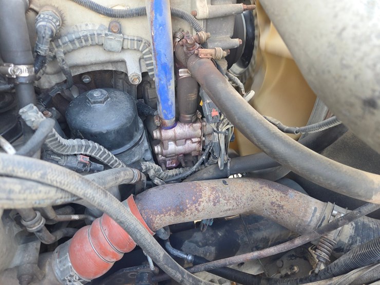 2012-international-7600-image-49