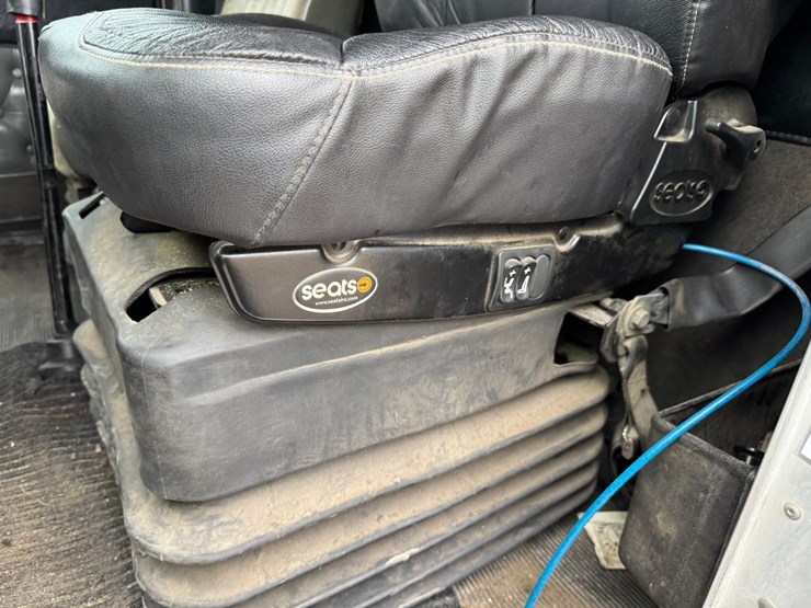 1995-kenworth-t600-image-36