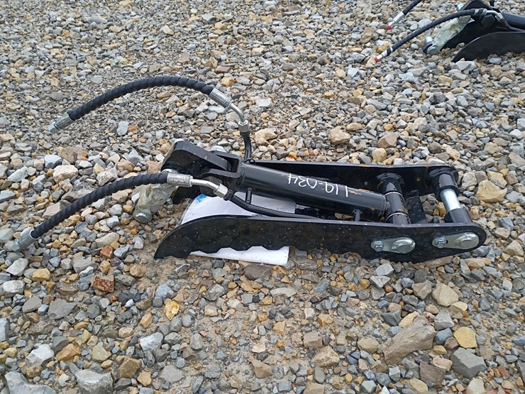 #l19-034-•-tpm-hydraulic-thumb-mini-excavator-attachment-image-4