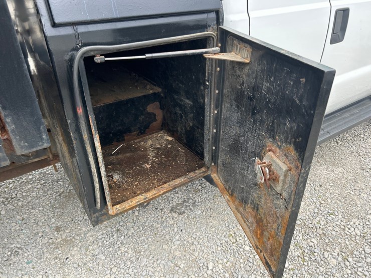 2012-ford-f450-image-15