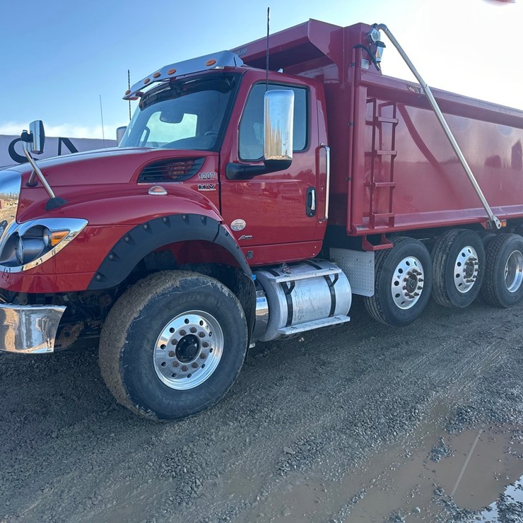 2019 INTERNATIONAL HV613