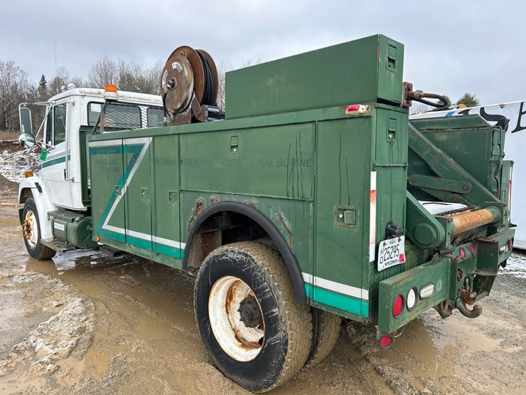 1998-massey-ferguson-8-image-3