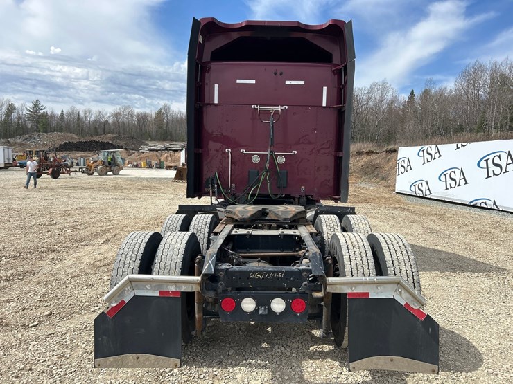 2016-kenworth-t680-image-4