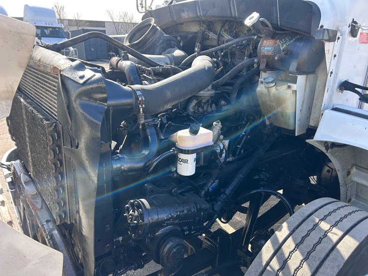 #1679-•-2004-kenworth-flatbed-truck-image-43