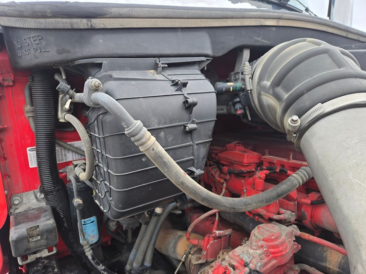 peterbilt-579-image-63