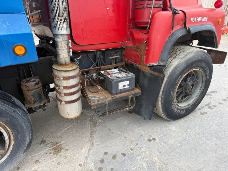 mack-dm688s-image-28