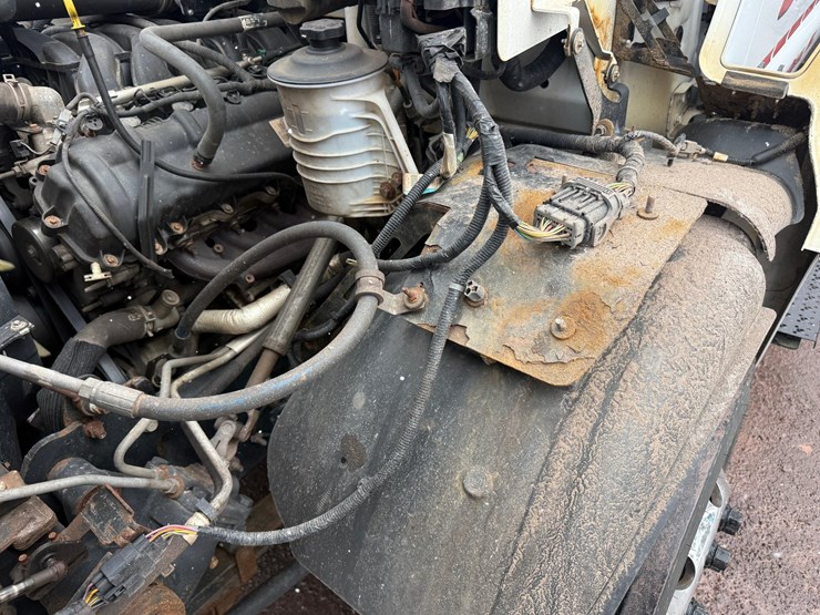 2018-ford-f650-image-46