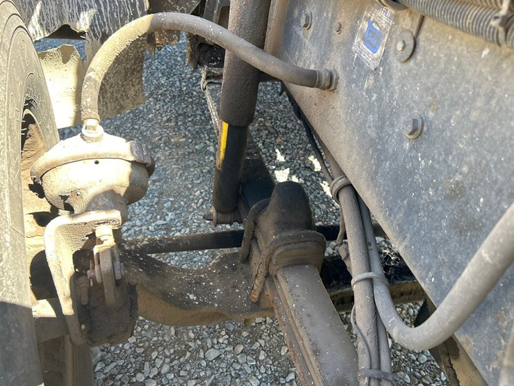 1994-massey-ferguson-8-image-40