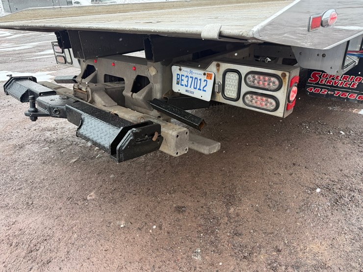 2018-ford-f650-image-23