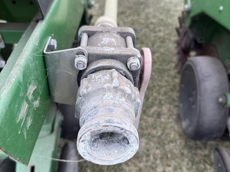 1997-john-deere-1770-image-42