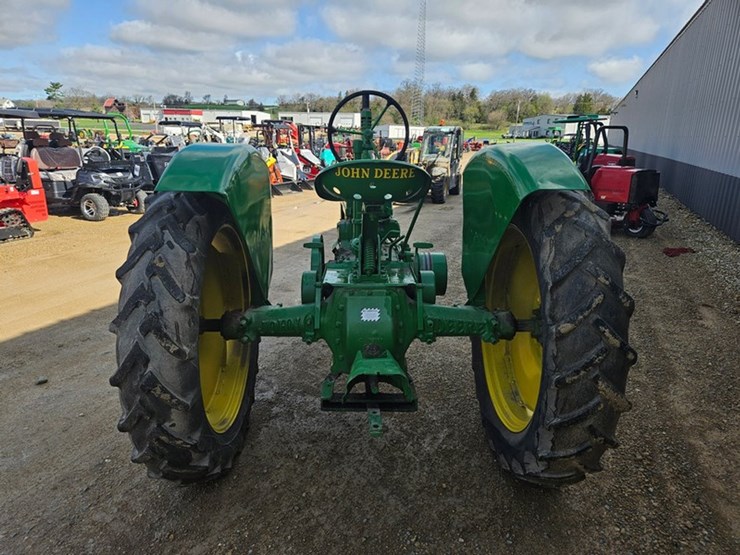 john-deere-model-b-image-4