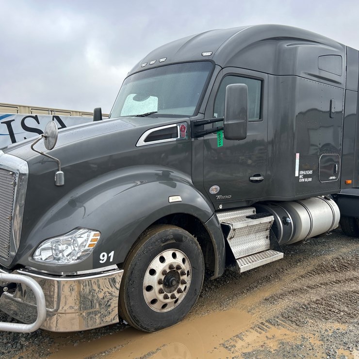 2017 KENWORTH T680