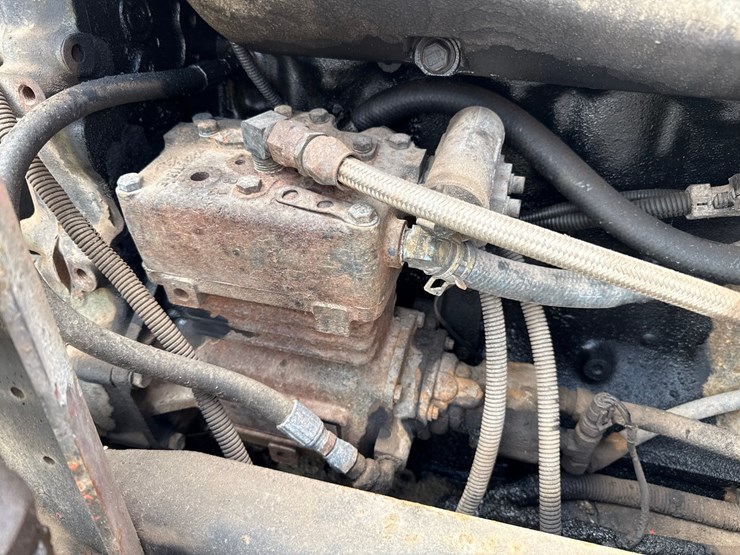 1998-massey-ferguson-8-image-15