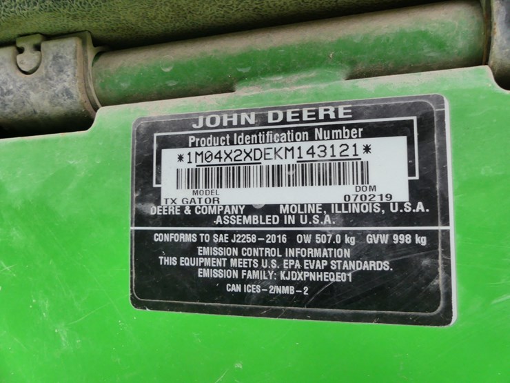 2019-john-deere-tx-4x2-image-12