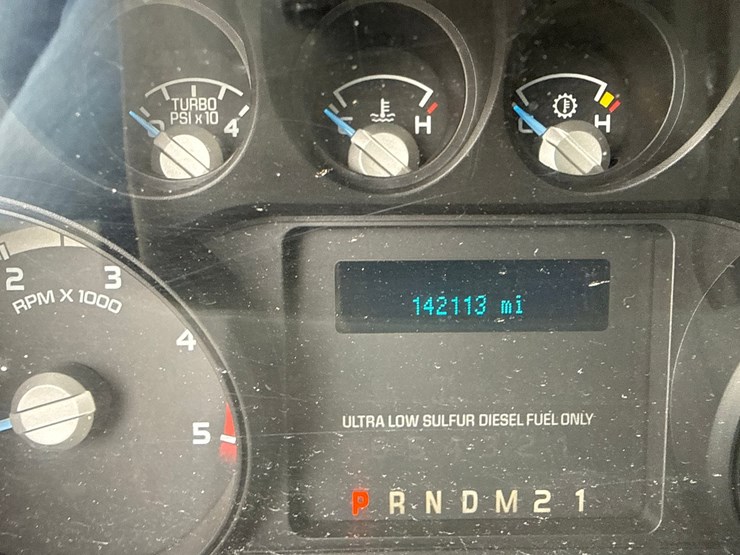 2015-ford-f550-image-60