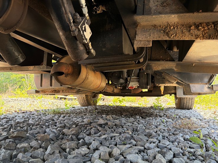 2003-caterpillar-c7-image-25