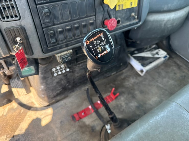 2002-international-4300-sba-image-37