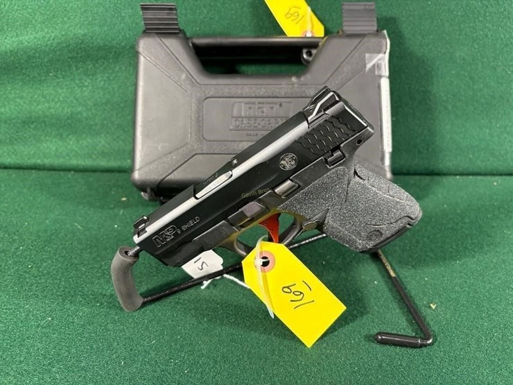 smith-&-wesson-9-shield-9mm-pistol-image-6