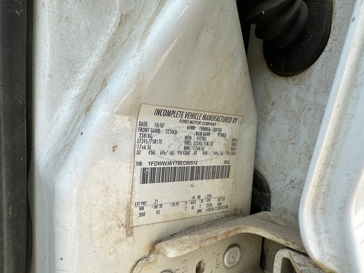 2008-ford-f350-image-42