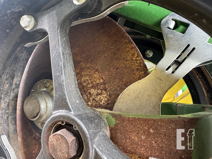 john-deere-1750-image-9