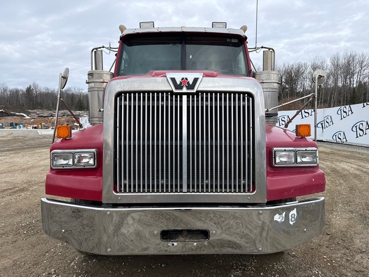 2012-massey-ferguson-8-image-8