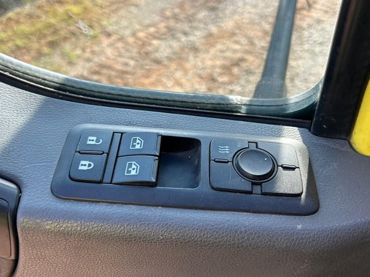 2019-international-12-image-77