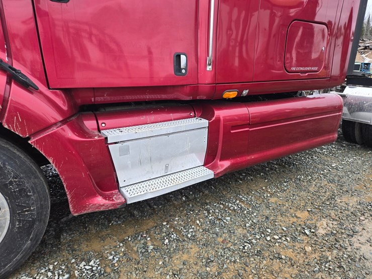 2007-peterbilt-387-image-17