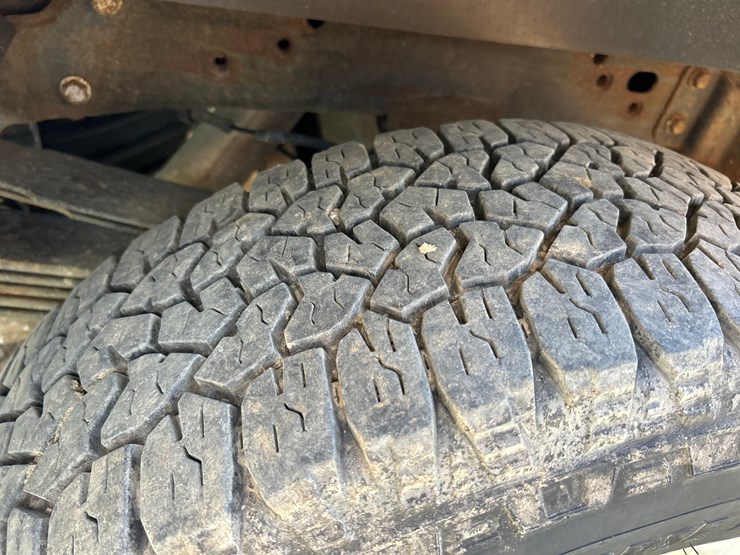 2018-chevrolet-3500-image-74