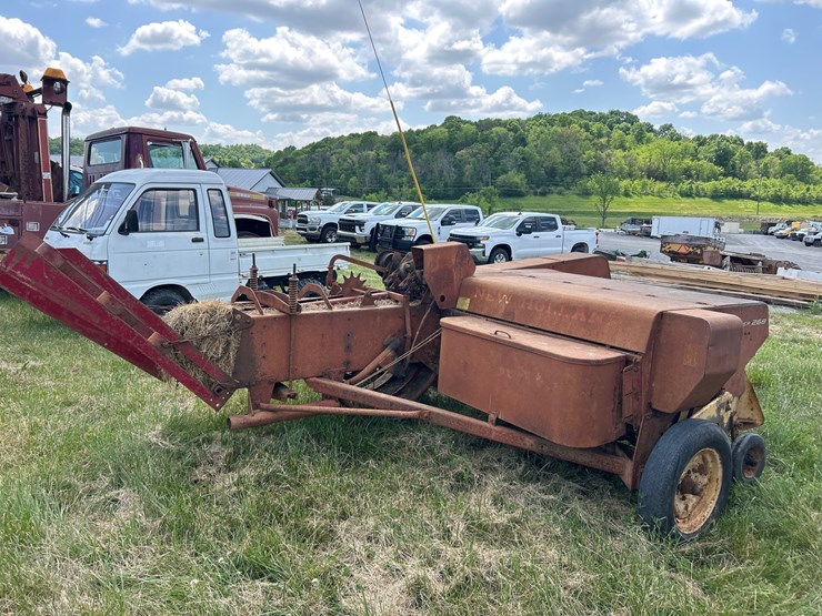 new-holland-268-image-6