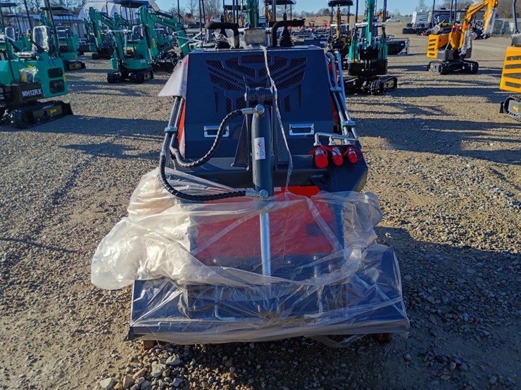 #l19-012-•-2026-tpm-t460-mini-skid-steer-image-7