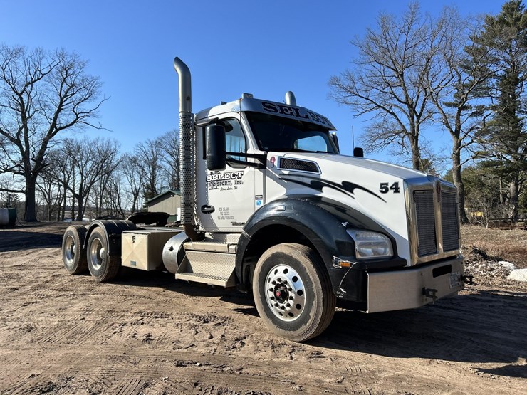 2020-kenworth-t880-image-7