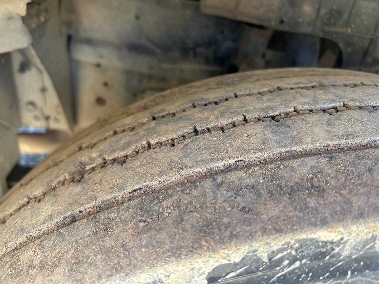 2005-isuzu-nqr-image-64