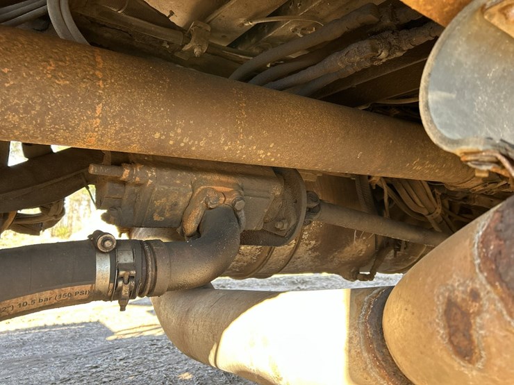 2005-peterbilt-379-image-29