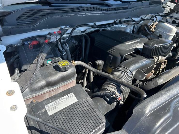 2018-chevrolet-3500-image-45