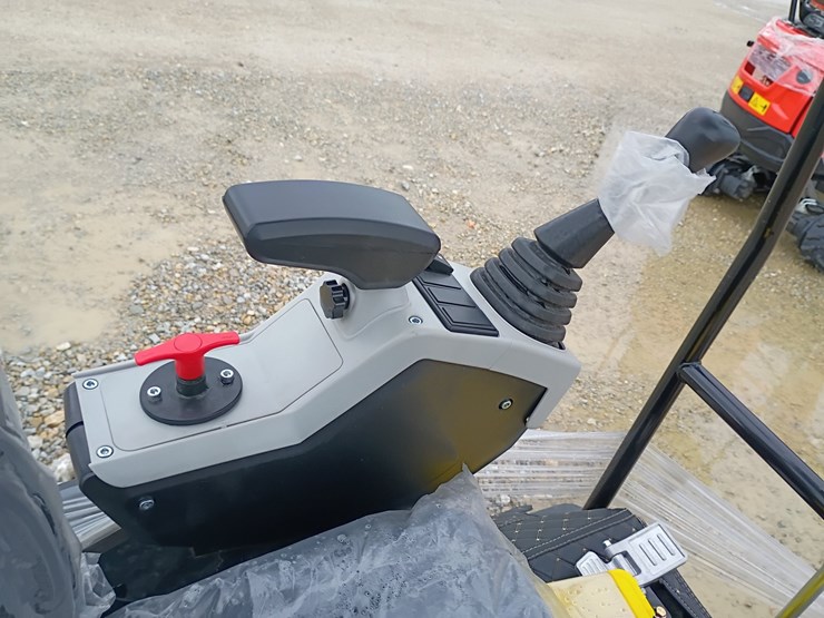 #l19-009-•-2026-tpm-18bs-mini-excavator-image-14