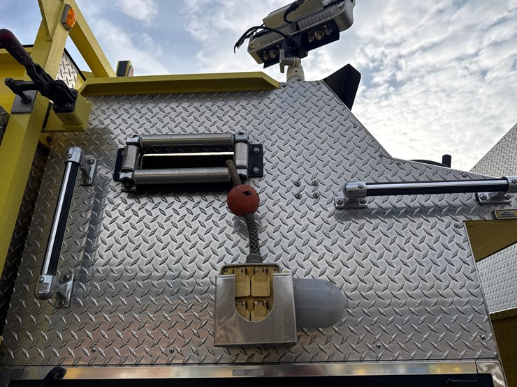 1998-massey-ferguson-8-image-31