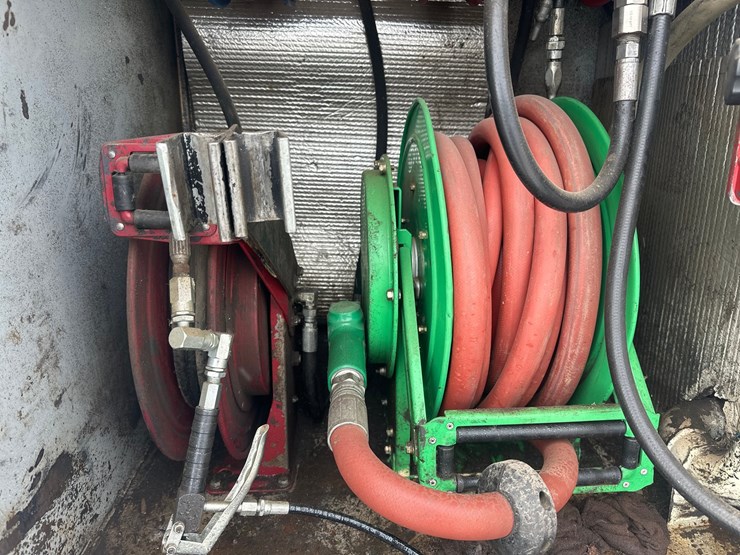 1995-international-8100-image-23