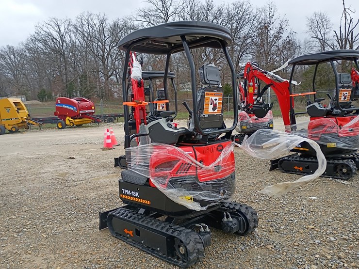#l19-005-•-2026-diesel-tpm-18k-mini-excavator-image-2