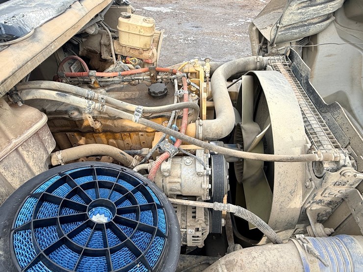 2004-caterpillar-c7-image-53