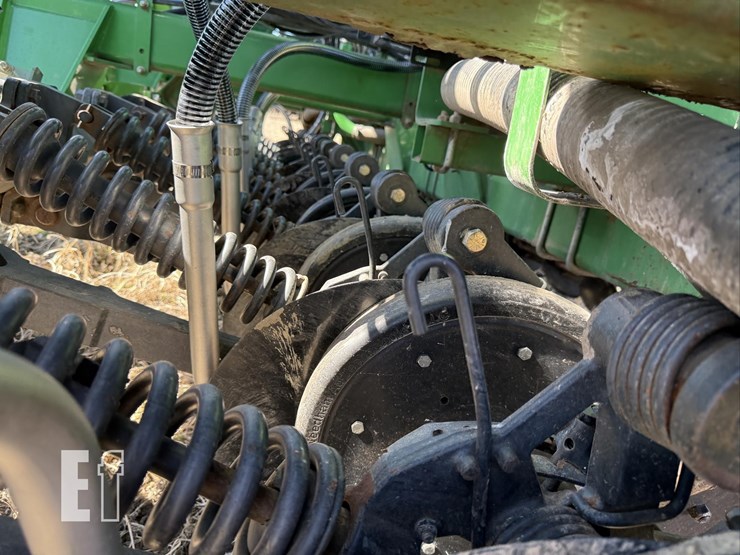 2012-john-deere-1890-image-136