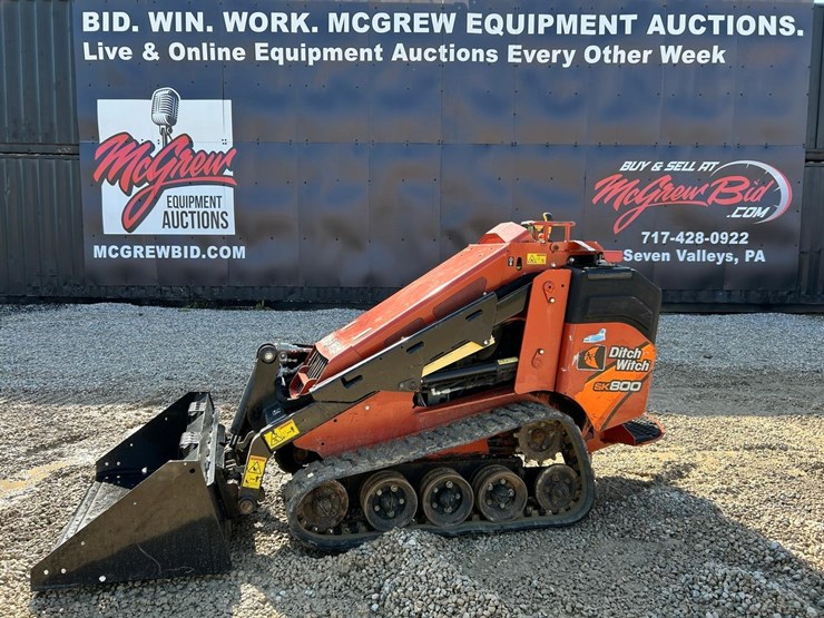 2018-ditch-witch-sk800-image-1