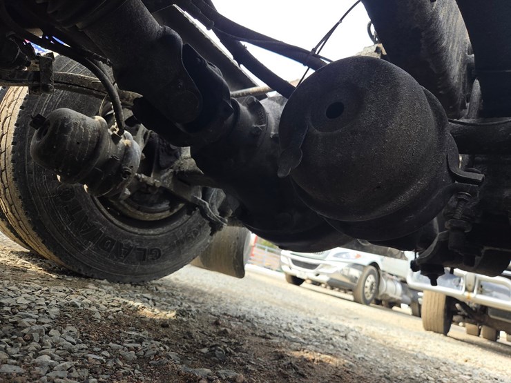 2007-peterbilt-579-image-34