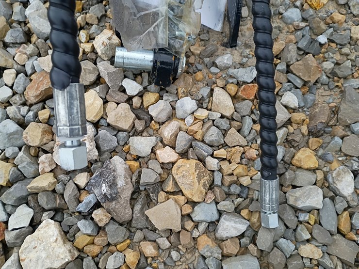 #l19-034-•-tpm-hydraulic-thumb-mini-excavator-attachment-image-6