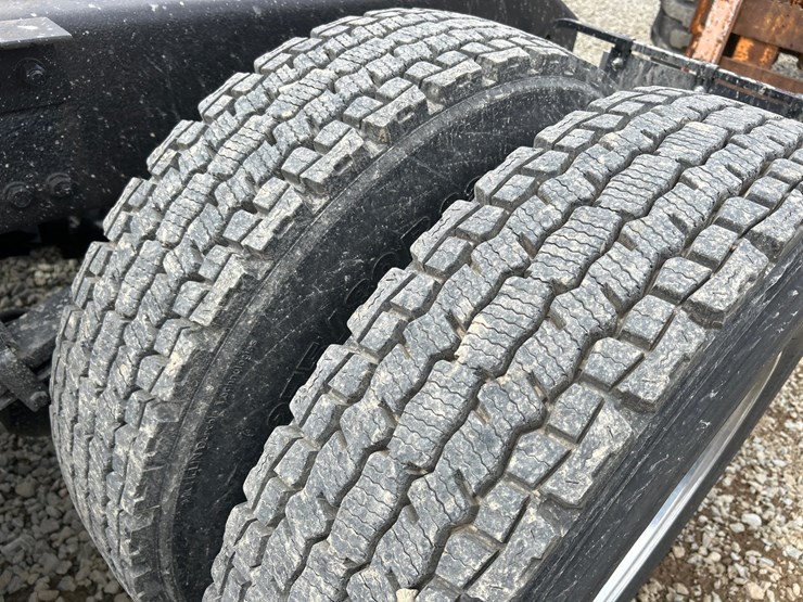 2015-kenworth-t680-image-84