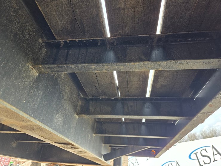 2013-massey-ferguson-8-image-35