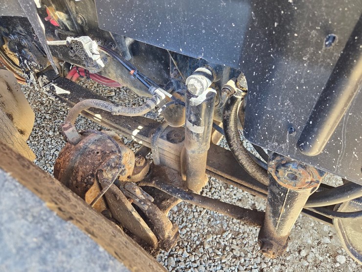 2019-international-hv613-image-68