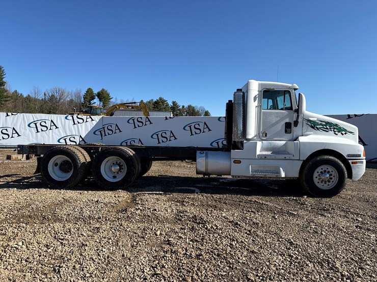 1994-massey-ferguson-8-image-6